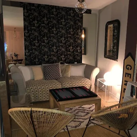 Bed & Breakfast La Des Fleurs 3*
