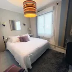 La Des Fleurs Bed & Breakfast 3*