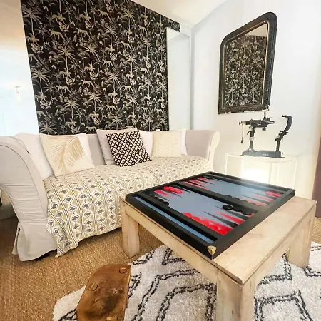 Bed and breakfast La Des Fleurs 3*