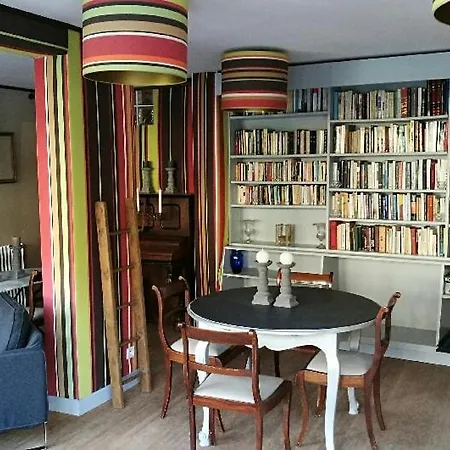 La Des Fleurs Bed and breakfast 3*