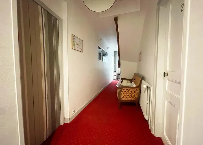 La Des Fleurs Bed & Breakfast