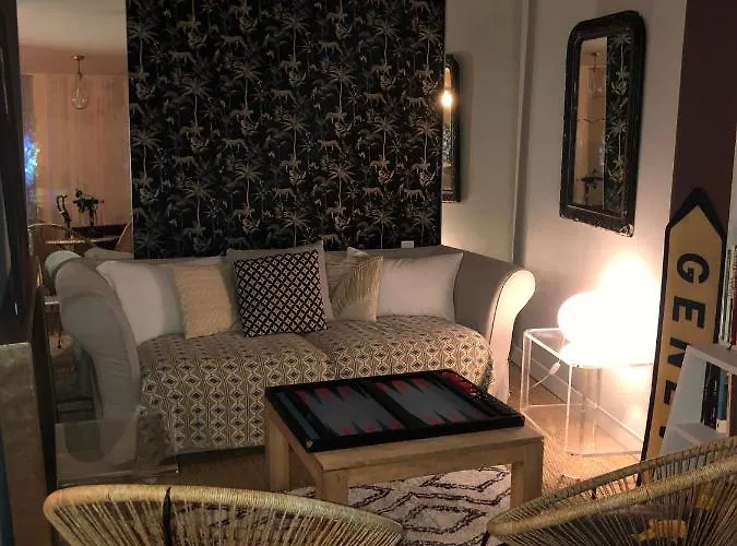 Bed & Breakfast La Des Fleurs 3*