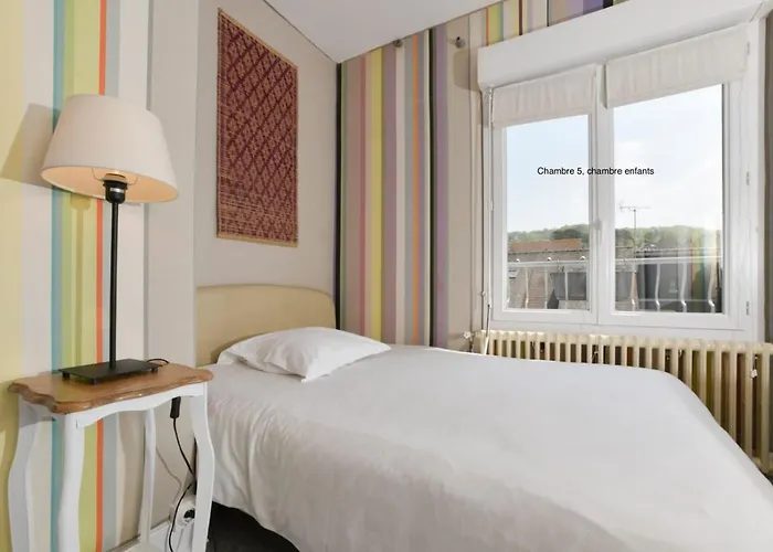 Bed & Breakfast La Des Fleurs 3*