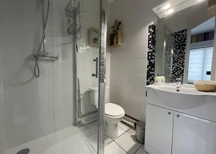 La Des Fleurs Bed & Breakfast